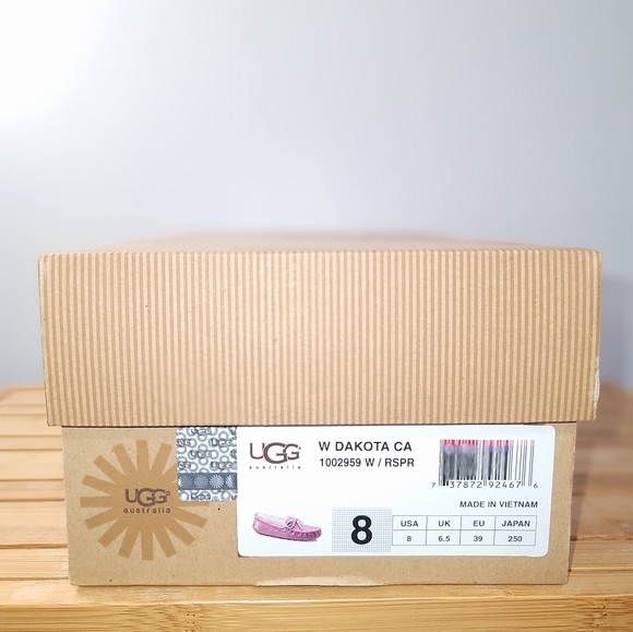 UGG Dakota Moccasin, Pink, Breast Cancer Awareness Limited Edition - Picture 8 of 8